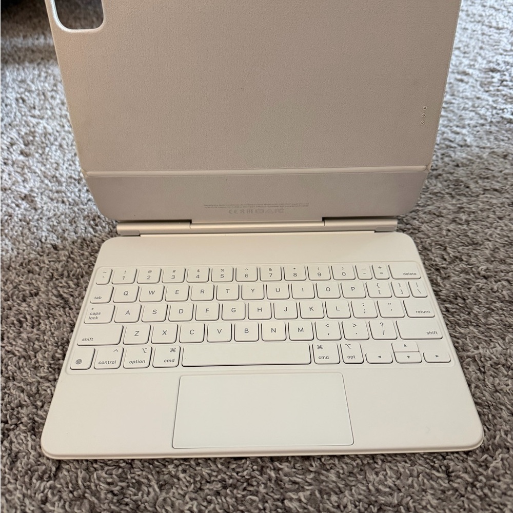 White Apple IPad Keyboard